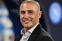 打破魔咒！TES在S15决赛中击败T1，LPL重夺召唤师杯。